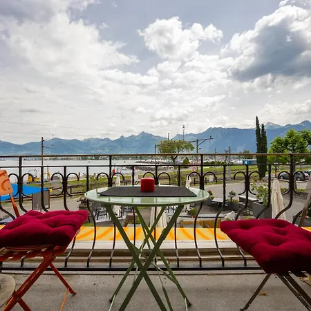 Le Dock