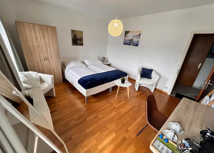 La Bateliere לינה וארוחת בוקר *