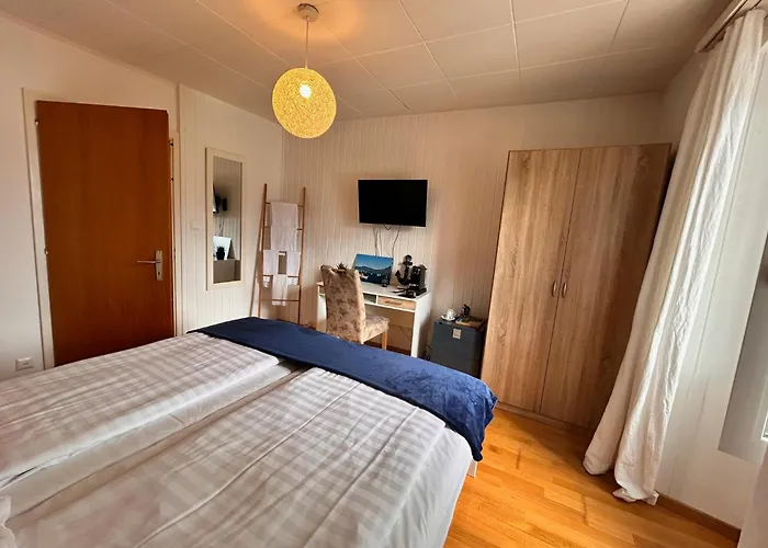 La Bateliere לינה וארוחת בוקר