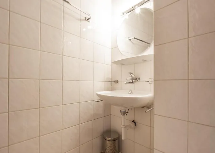 La Bateliere לינה וארוחת בוקר Port-Valais