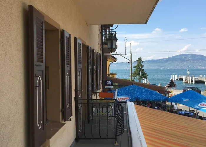 לינה וארוחת בוקר La Bateliere *