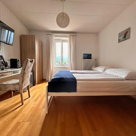 Oda ve Kahvaltı La Bateliere Port-Valais