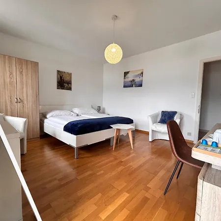 Oda ve Kahvaltı La Bateliere Port-Valais