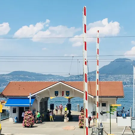 La Bateliere Oda ve Kahvaltı Port-Valais